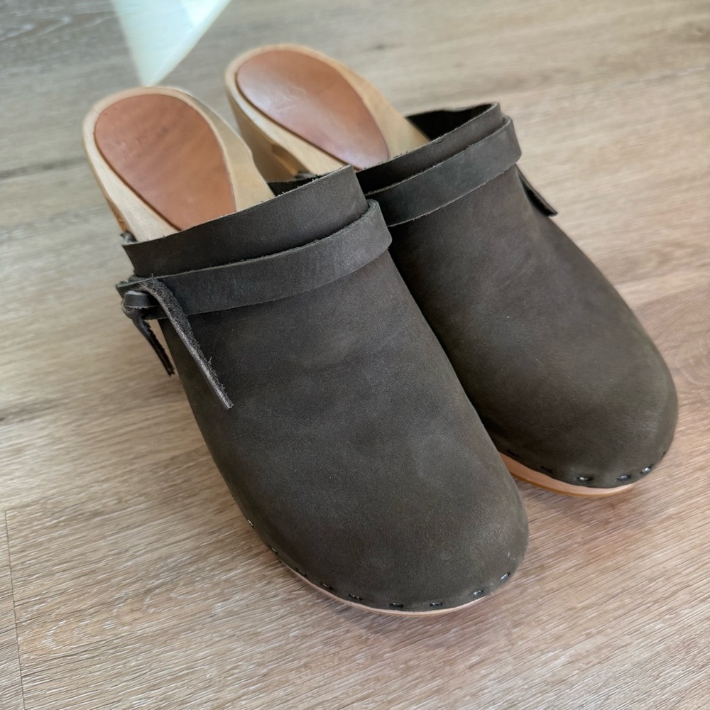 BRYR | Charlotte High Heel in Charcoal Nubuck, Size 40 - Picture 8 of 8